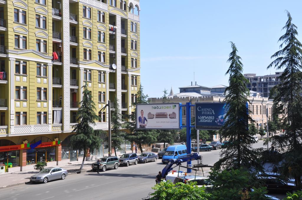 Prestige Hotel Batoumi Extérieur photo