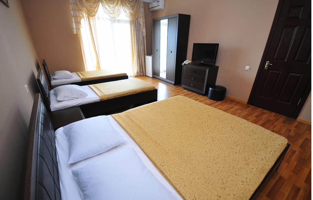 Prestige Hotel Batoumi Extérieur photo