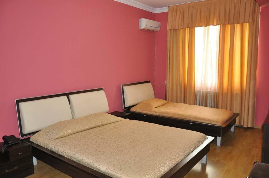 Prestige Hotel Batoumi Extérieur photo